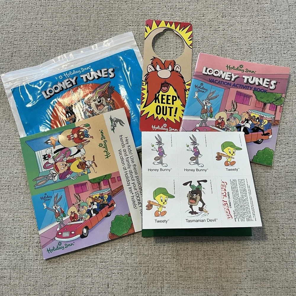 Looney‎ Tunes Holiday Inn Hotel Vintage Travel Fun Pack Postcards Game Vacation